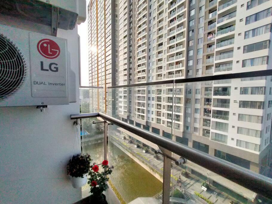River Panorama 3 Bedrooms Apartment *